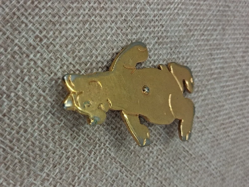 Source Unknown gold tone
